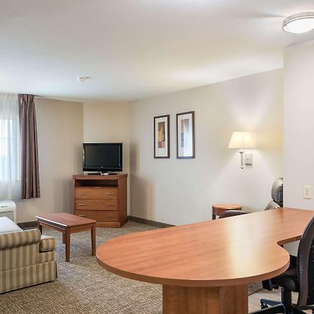 Suburban Extended Stay Hotel Waterloo - Cedar Falls - Cedar Valley Exterior photo