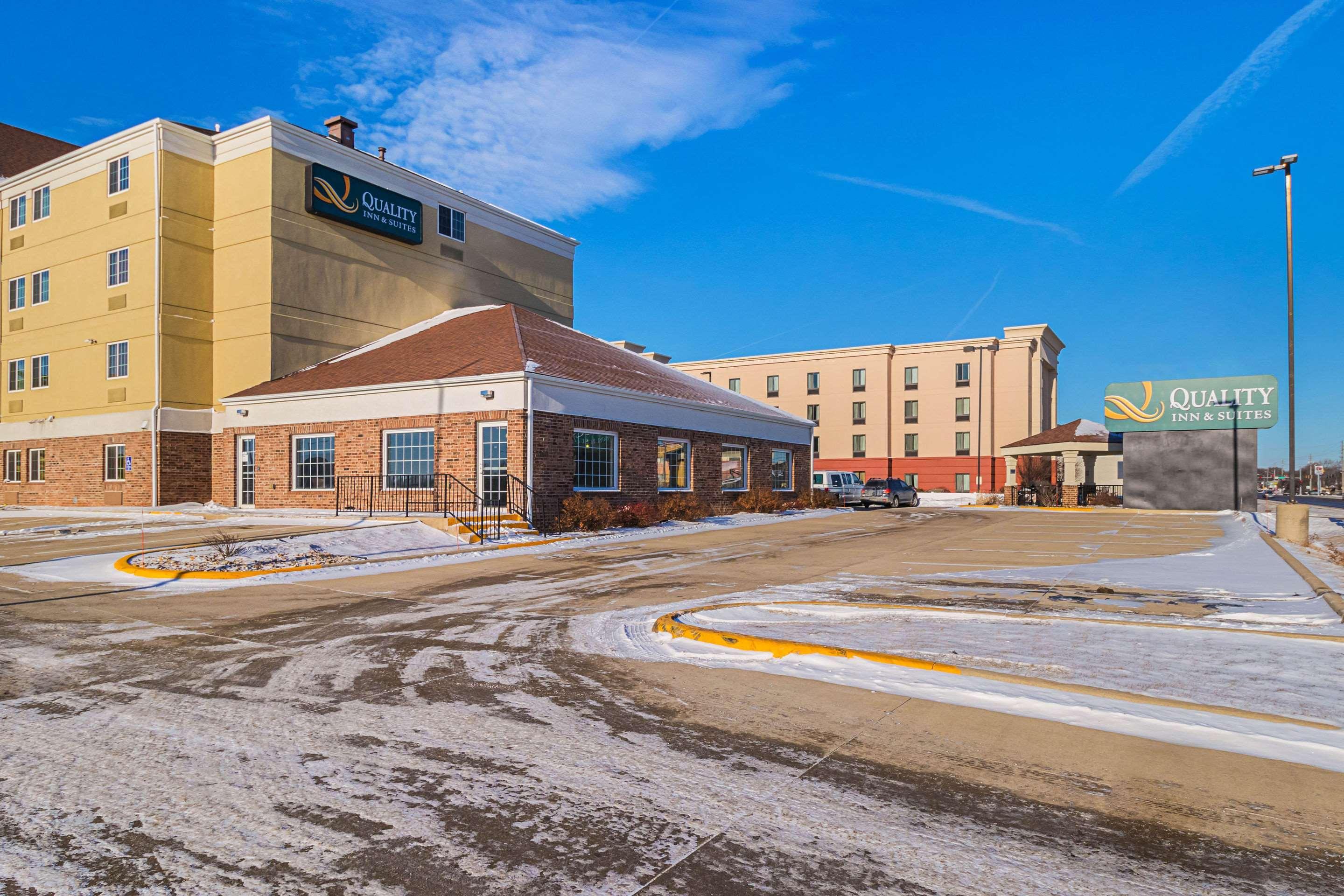 Suburban Extended Stay Hotel Waterloo - Cedar Falls - Cedar Valley Exterior photo